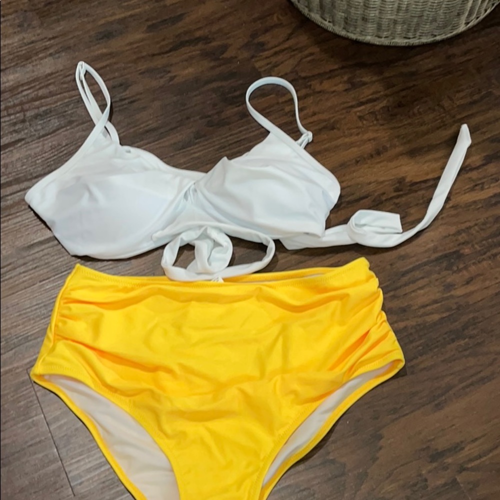 Amazon Bikini Set